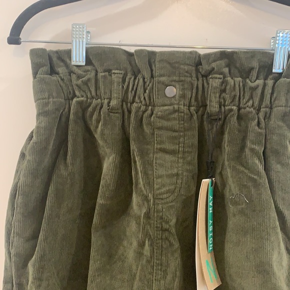 Asos green corduroy skirt - Picture 3 of 3